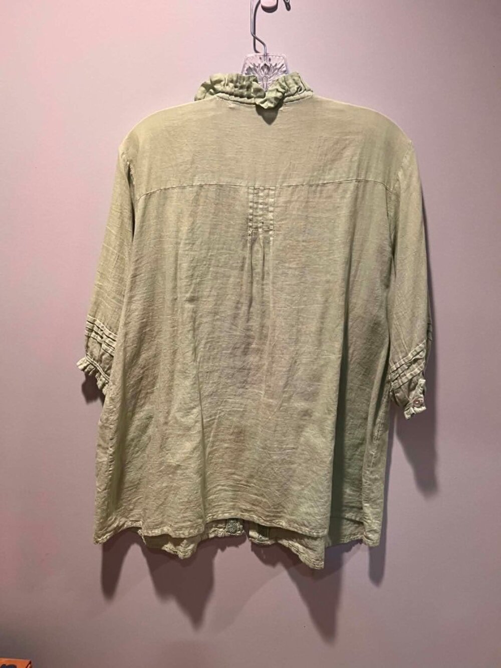 J P Mattie Pin Tucked Ruffled 100% Cotton Blouse Sz M/L Kiwi Green - Picture 5 of 6